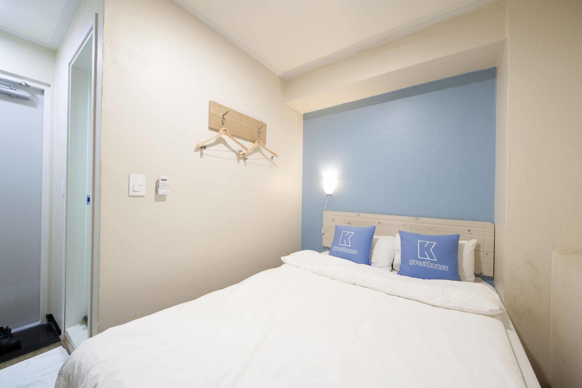 K-Guesthouse Sinchon 2 Seoul Exterior photo