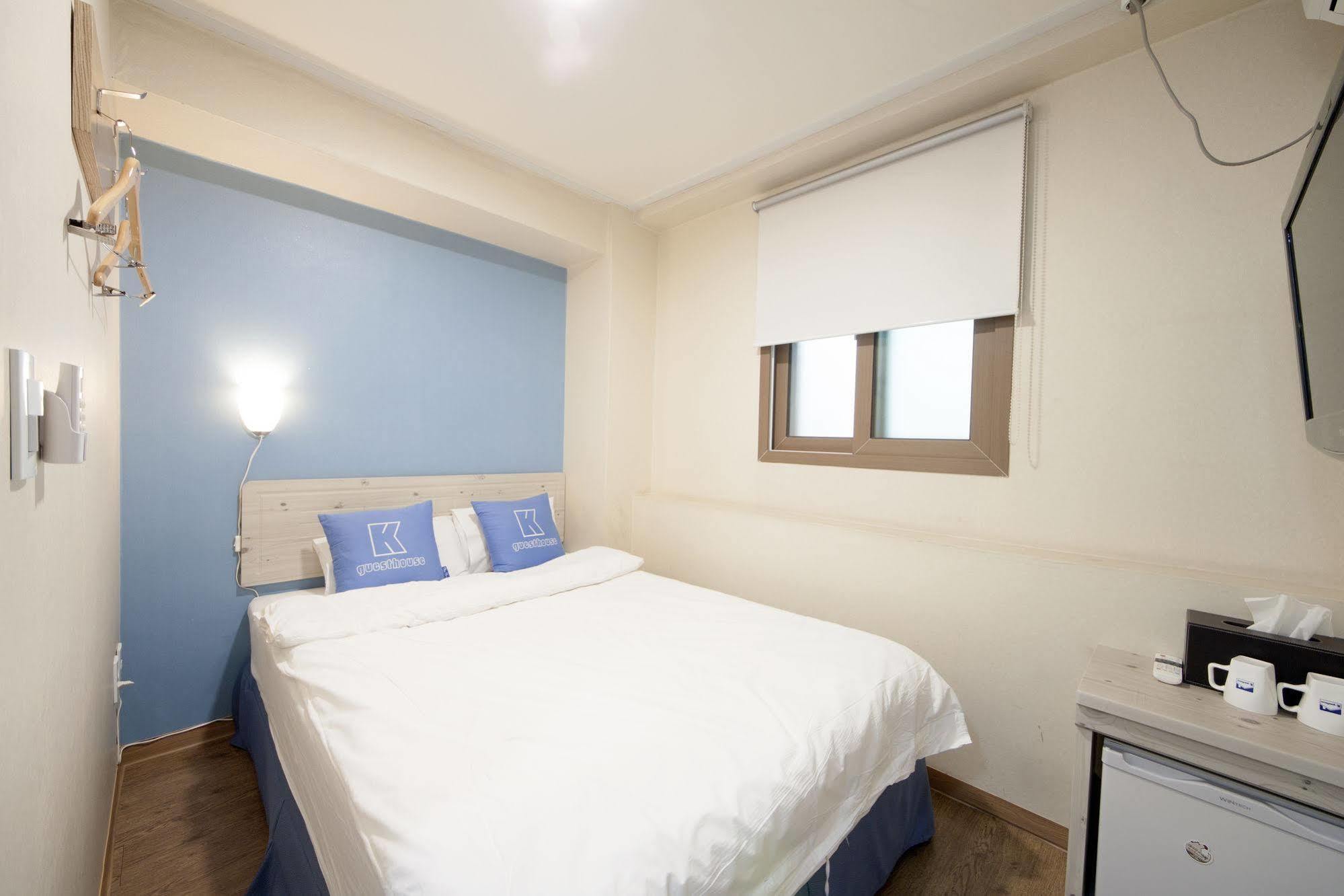 K-Guesthouse Sinchon 2 Seoul Exterior photo
